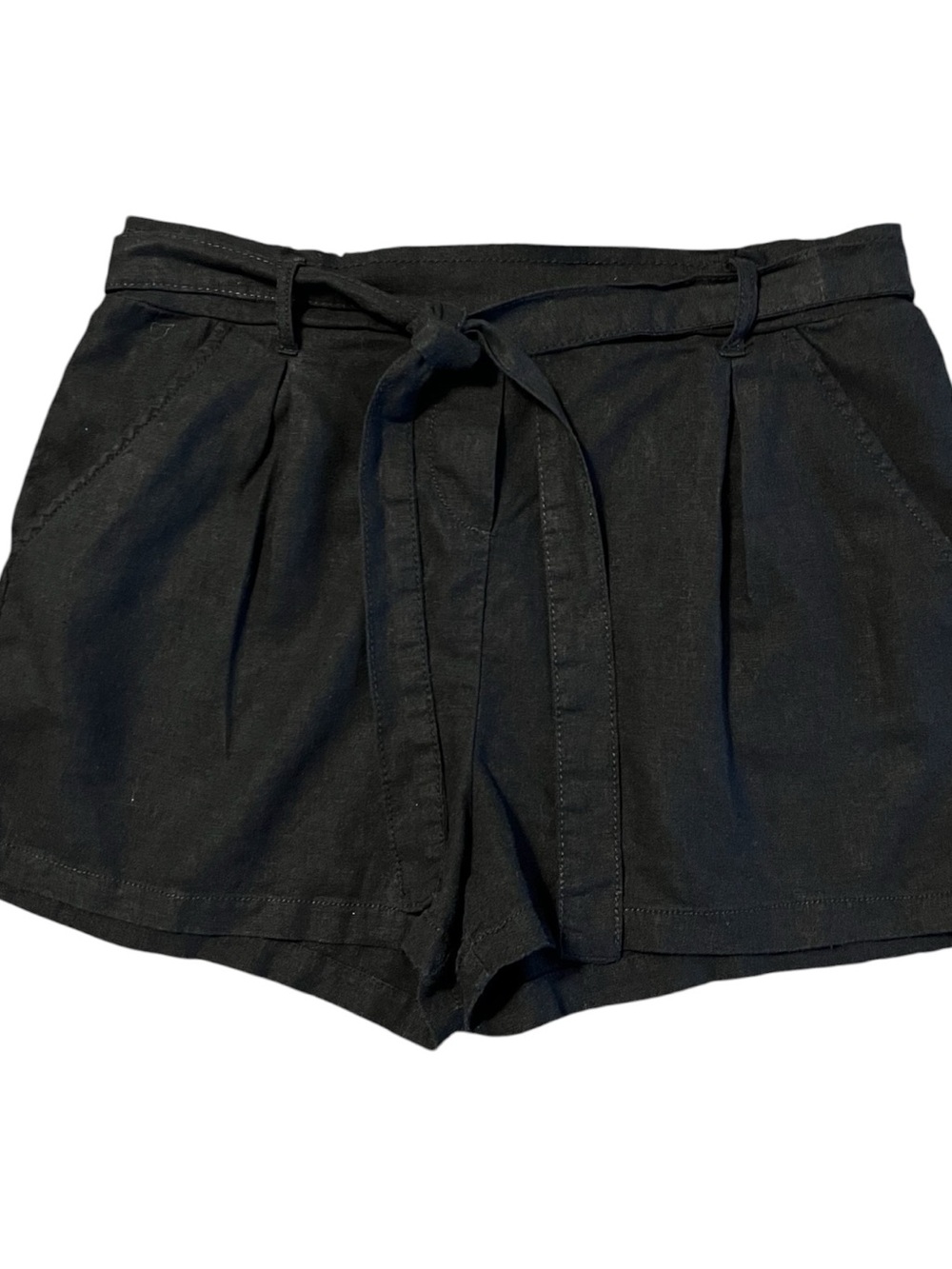 Coastal Boho High Waisted Pleated Front Minimalist Utility Tie Blk Shorts SZ Lg.